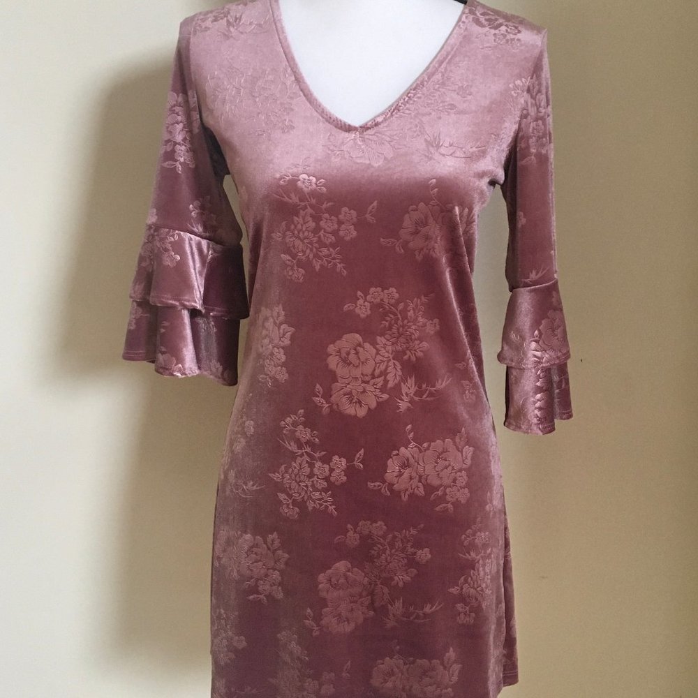 The Vanity Room V-Neck Ruffle Sleeve Dress. NWOT
